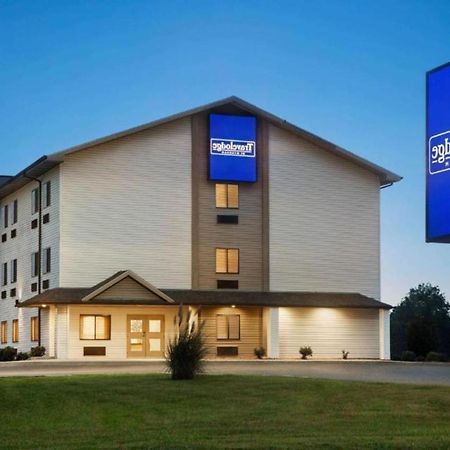 Travelodge By Wyndham Livonia מראה חיצוני תמונה